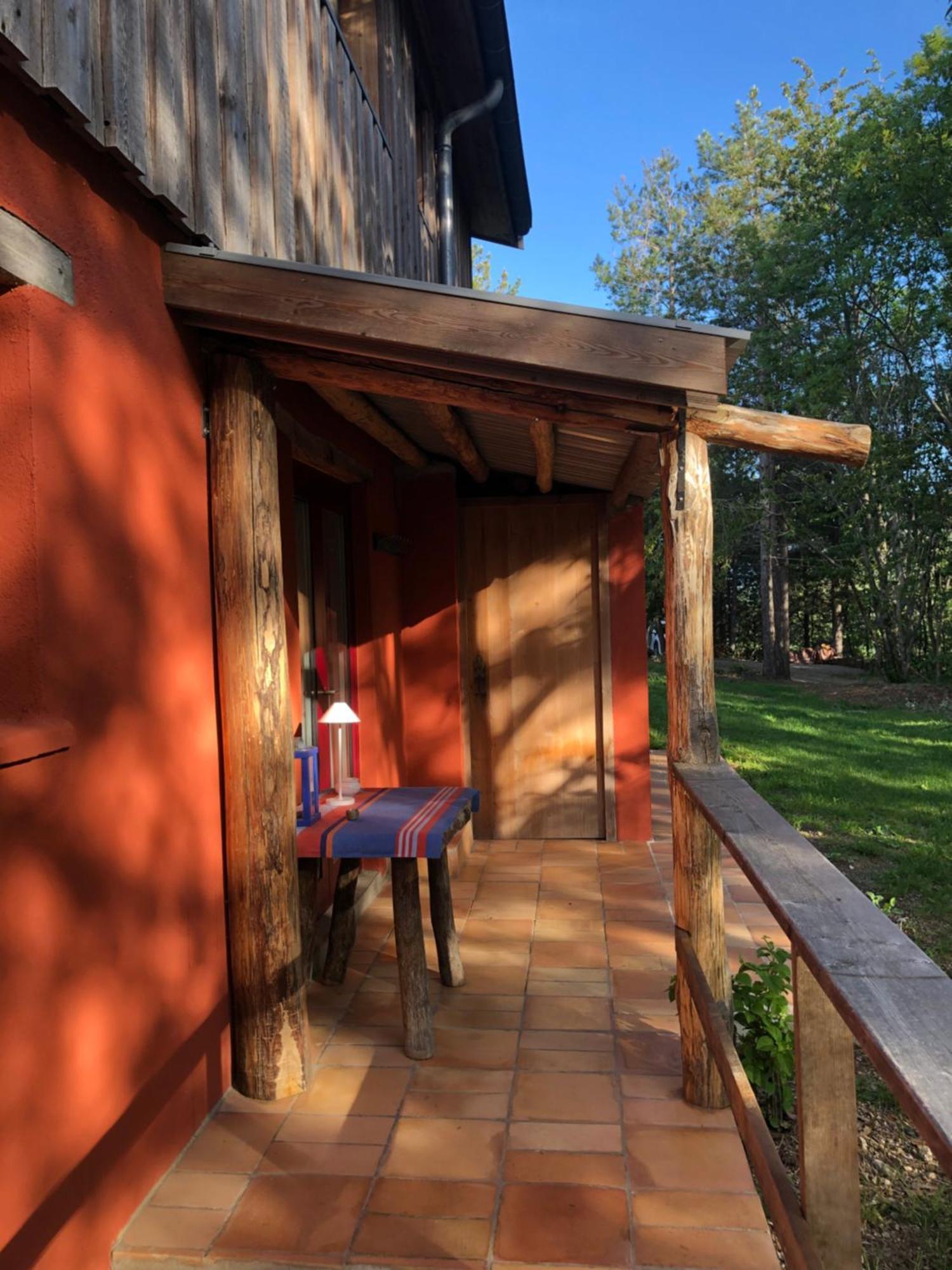 Reve D'Etoiles Bed & Breakfast Saint-Laurent-de-Cerdans Exterior photo