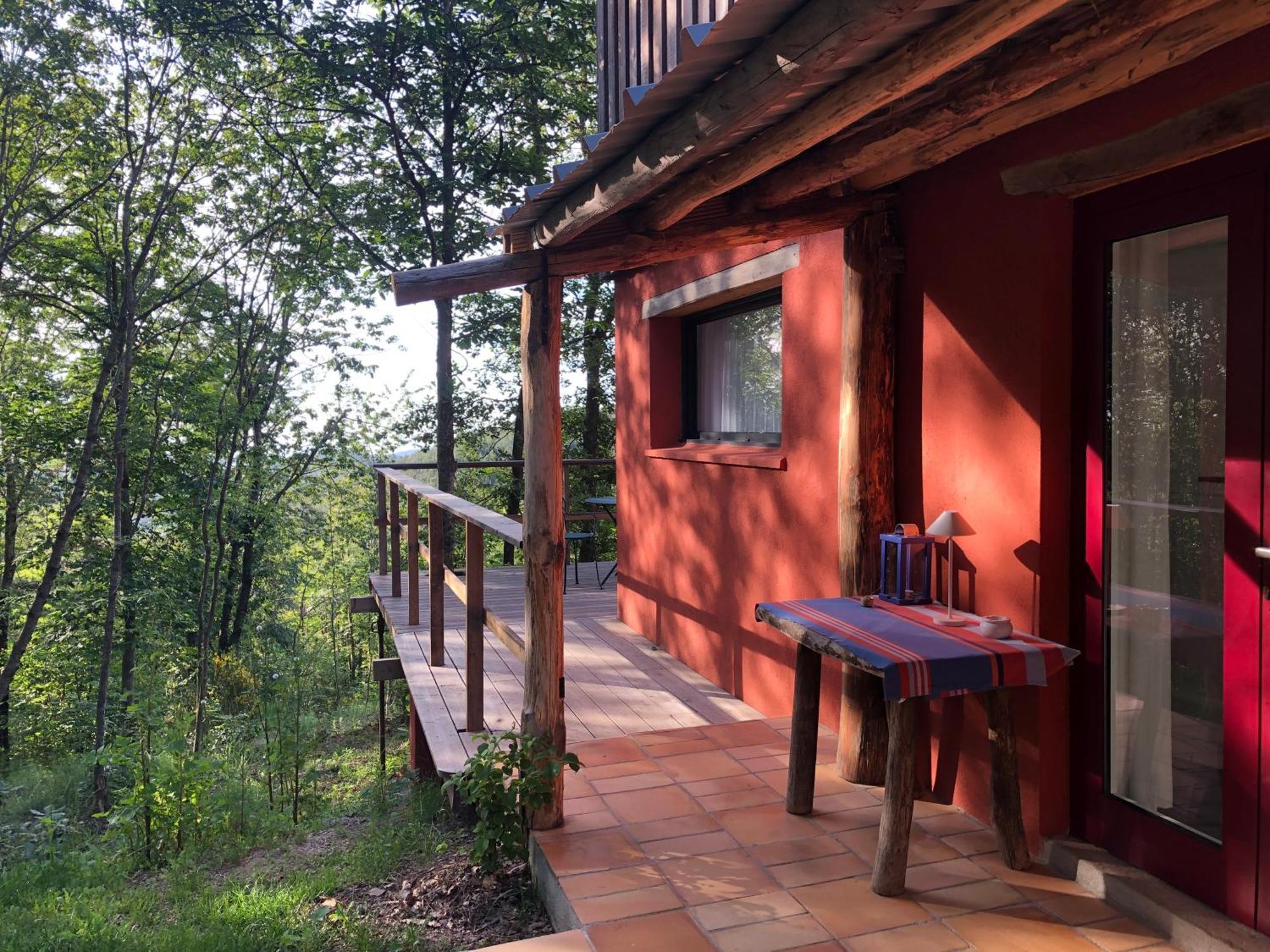 Reve D'Etoiles Bed & Breakfast Saint-Laurent-de-Cerdans Exterior photo